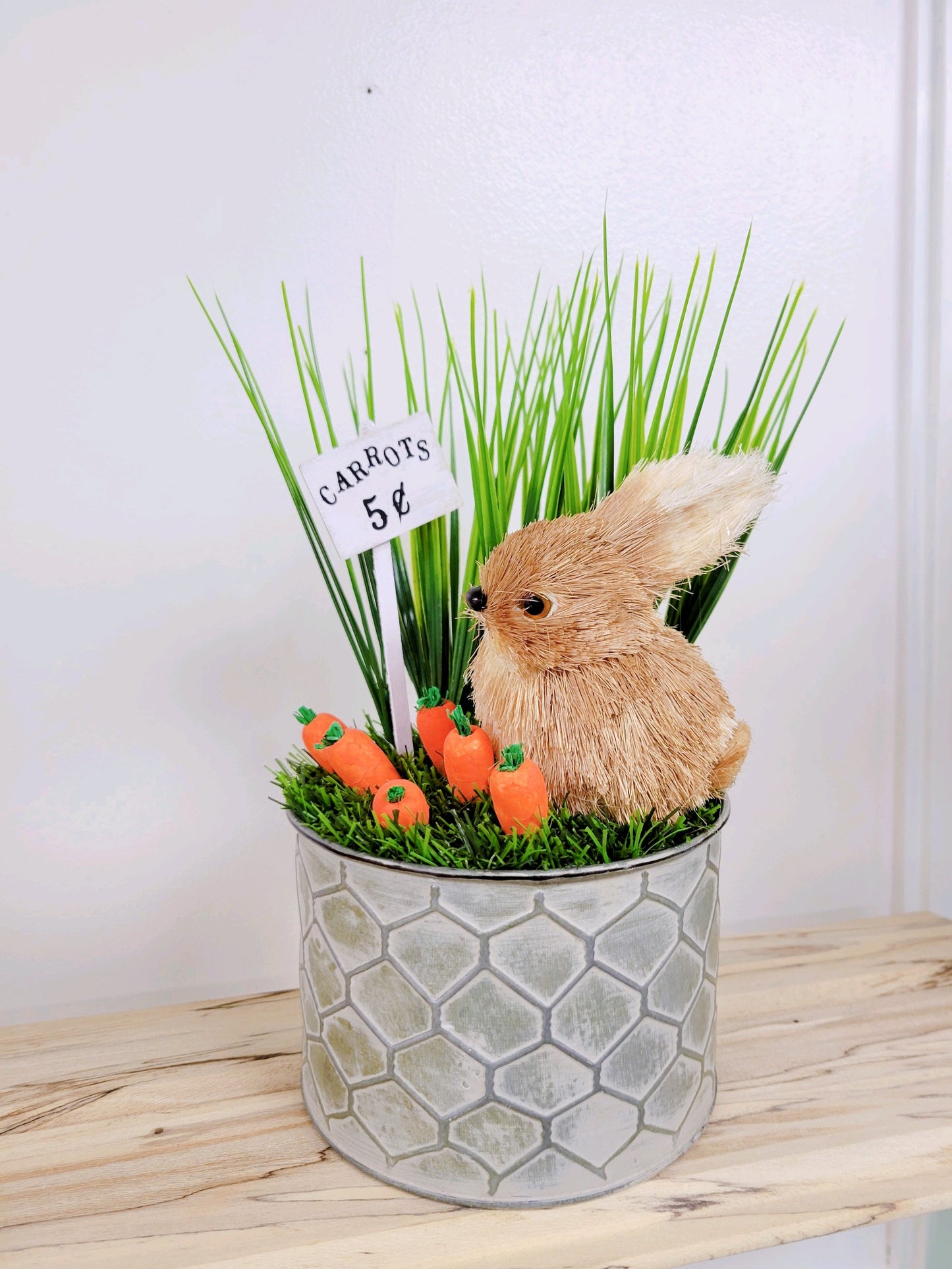 Easter Tin